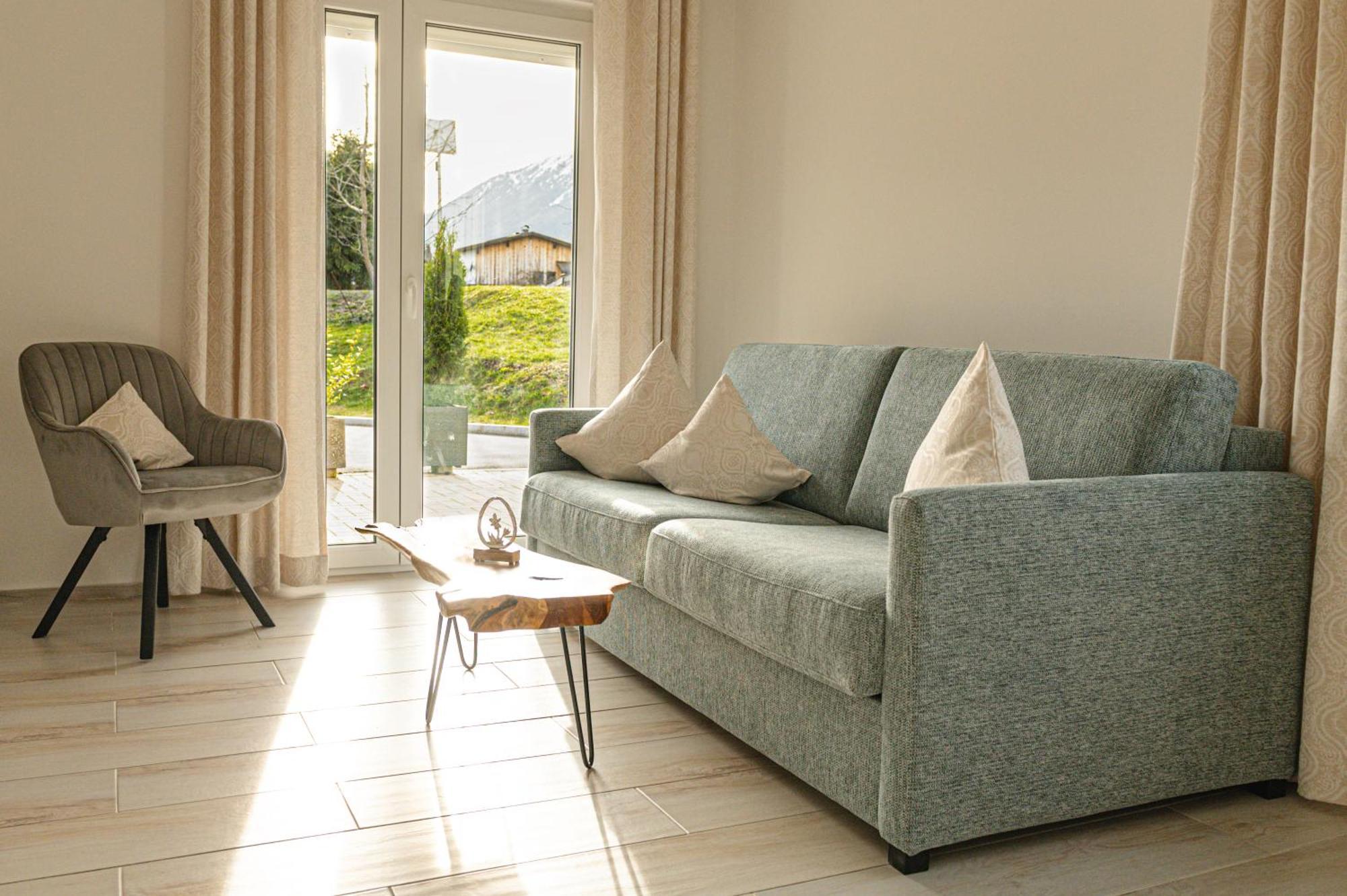 Ferienwohnung Schoenblick Вайссенбах-на-Лехе Экстерьер фото